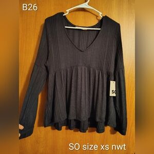 SO Ribbed V-Neck Peplum Long Sleeve Top - Navy